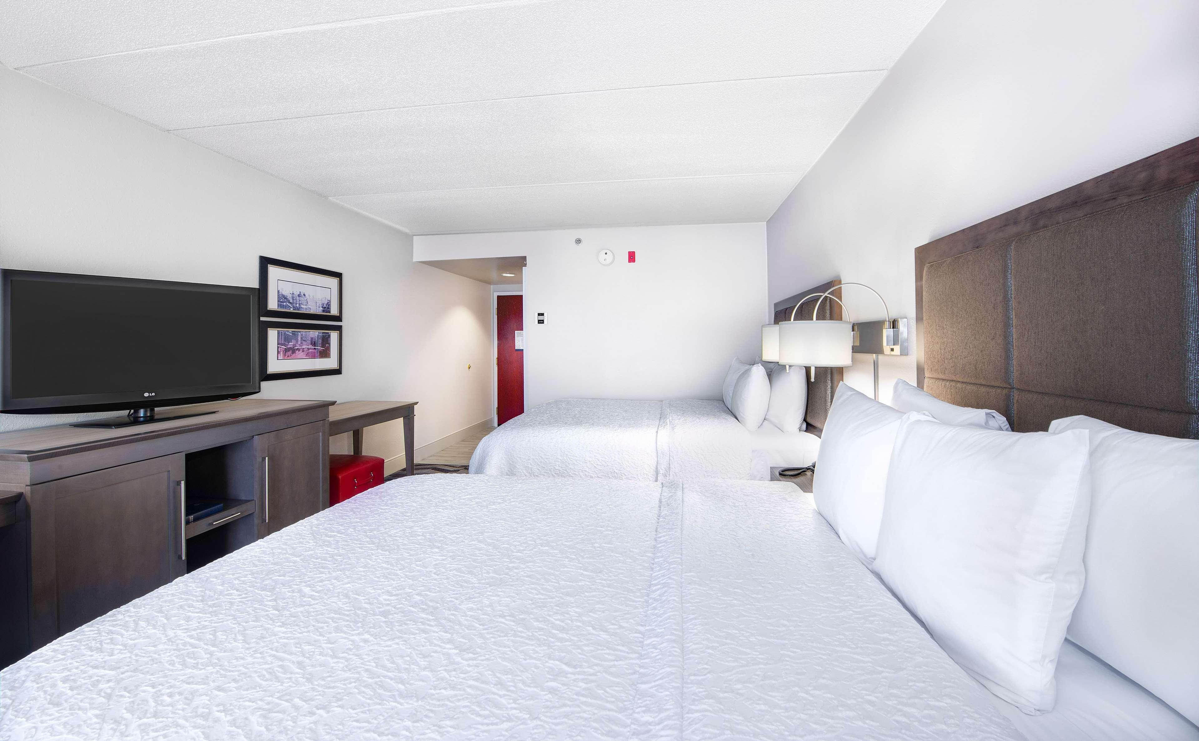 Hampton Inn & Suites Atlanta-Galleria Смирна Экстерьер фото